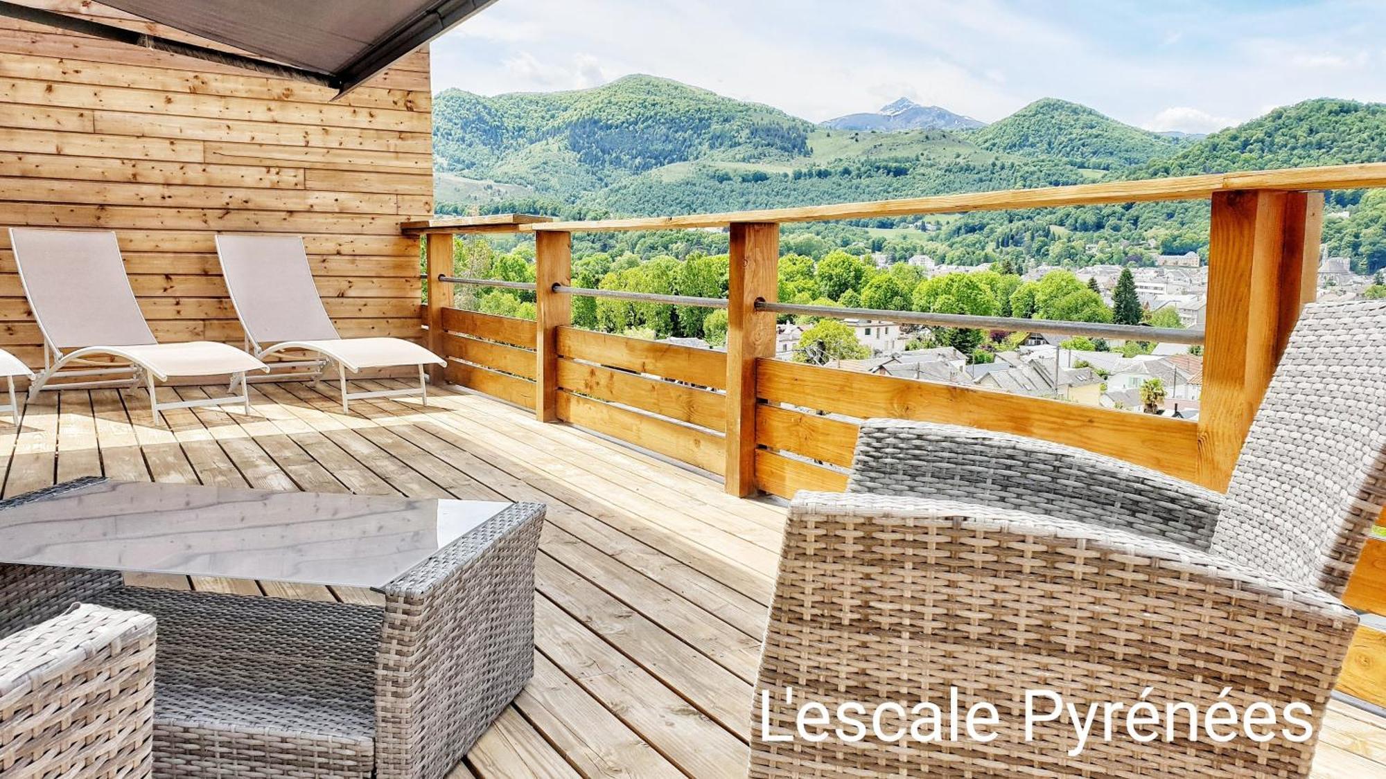 Le Chalet jacuzzi et Détente 4 Étoiles Bagnères-de-Bigorre Extérieur photo